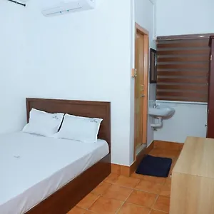 Vinayaka Tourist Hotel